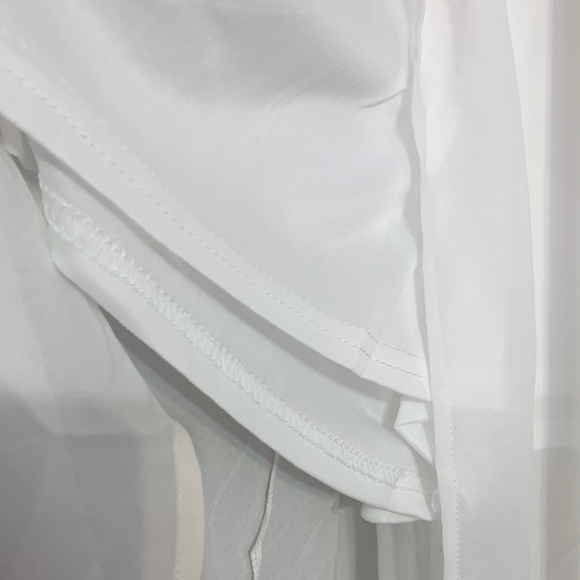 ❌DONATED❌White V-neck Surplice Adjustable Straps Maxi Shorts Romper - Picture 10 of 17